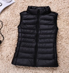 Stylish Women's Puffer Vest - Lightweight & Chic (One Piece)